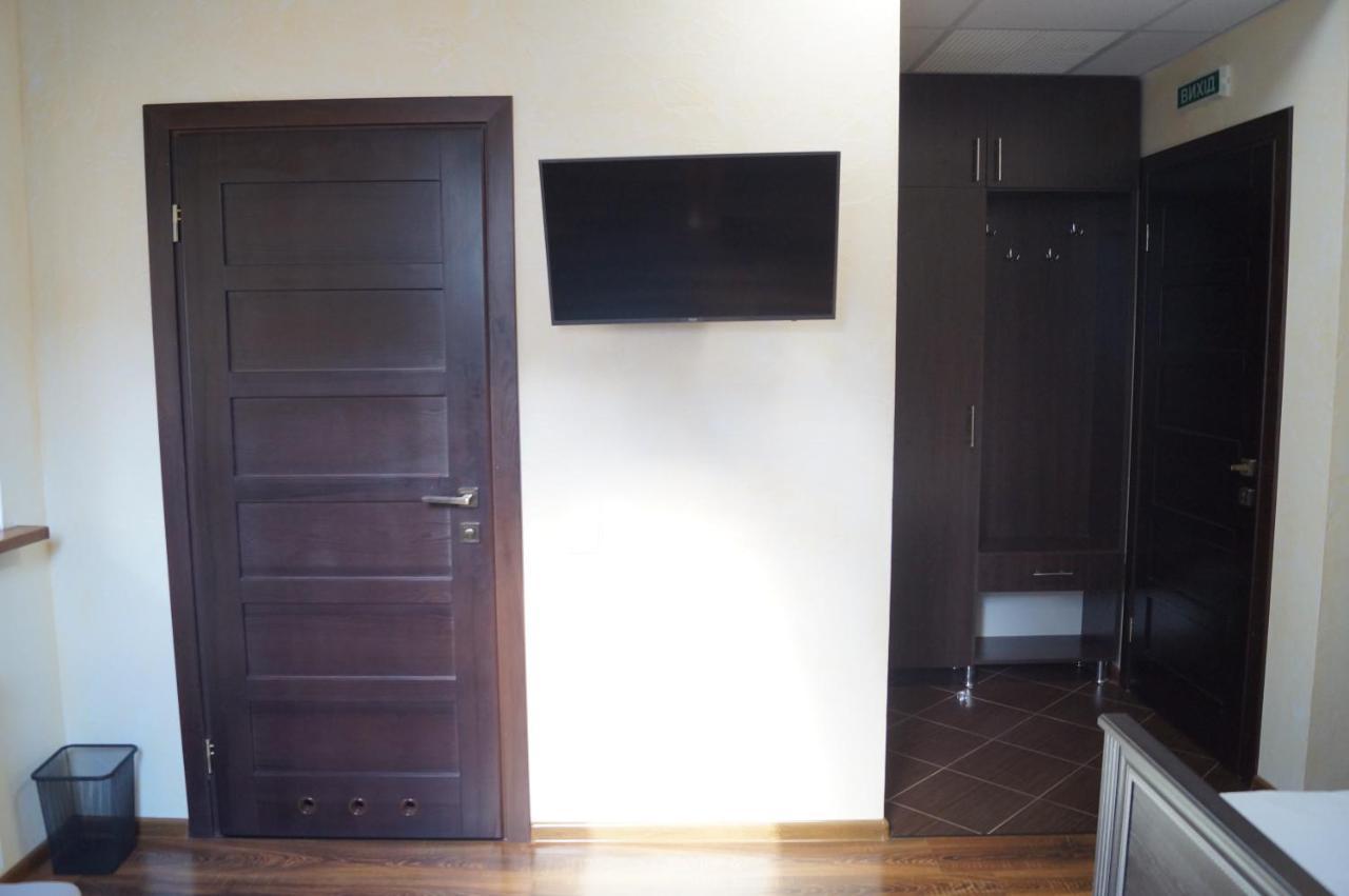 Rosinka Motel Ukrainka Dış mekan fotoğraf